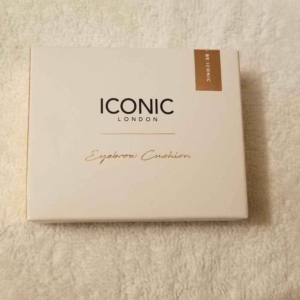 Iconic London sculpt and boost eyebrow cushion